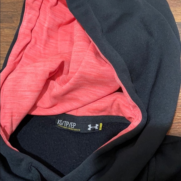 Under Armour Sweatshirt - Picture 2 of 3
